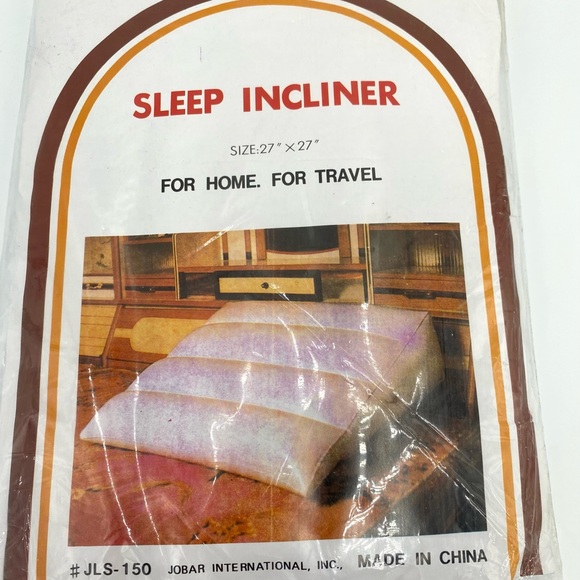 Vintage Pillow Sleep Incliner. - Picture 2 of 10